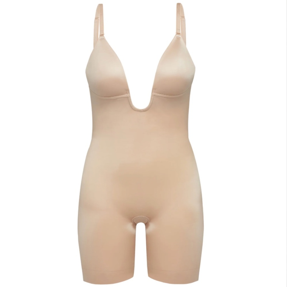 SPANX - Suit Your Fancy Plunge Low-Back Mid-Thigh Bodysuit, CHAMPAGNE BEIGE, Med